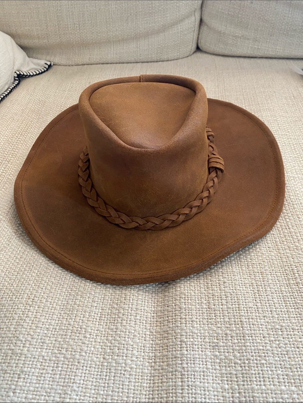 Minnetonka Outback Genuine Leather Hat - Cognac Brown